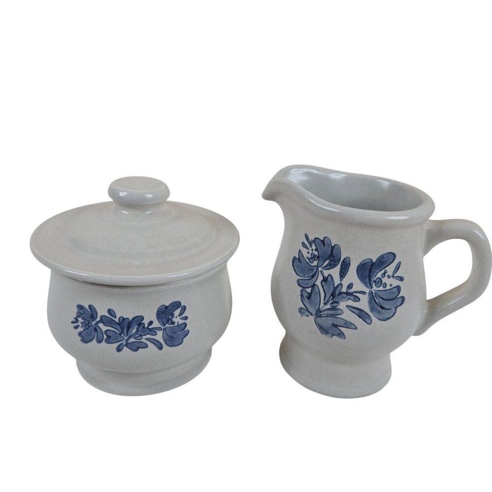 Pfaltzgraff Yorktowne Creamer & Sugar Set With Lid Blue Floral Stoneware Vintage